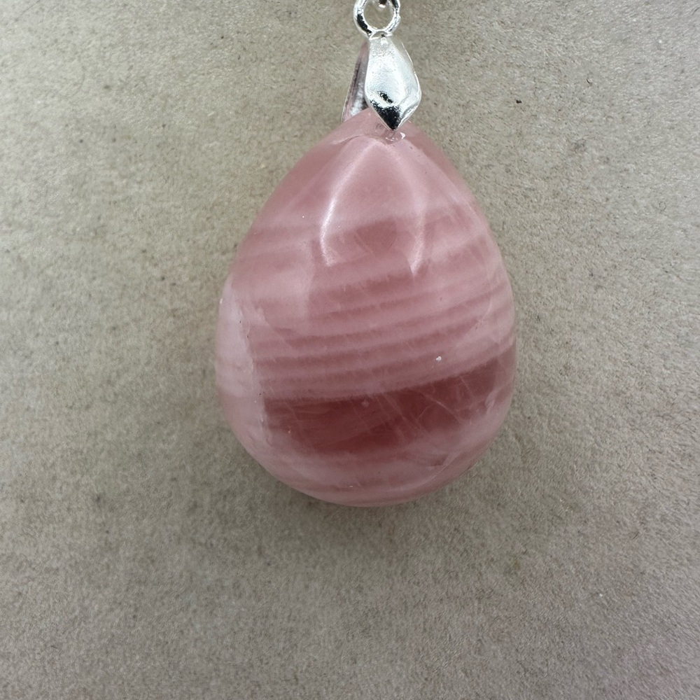 Madagascar Rose Quartz Teardrop Pendant Necklace on Silver Plated Box Chain - Picture 4 of 11